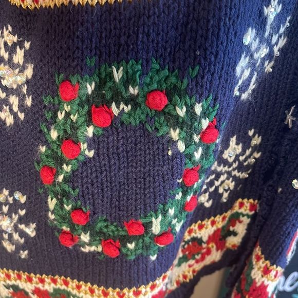 Kim Rogers Christmas Sweater🎄 - Picture 3 of 13